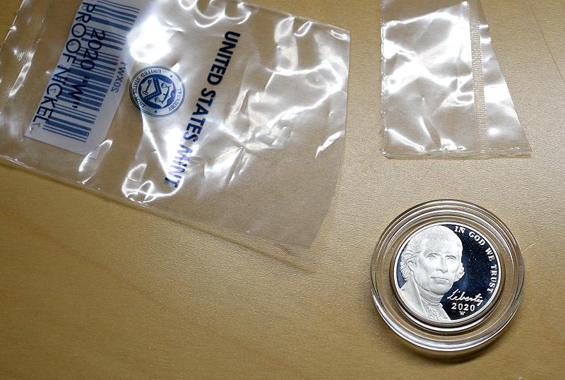 Jefferson-W-capsule_8287.jpg