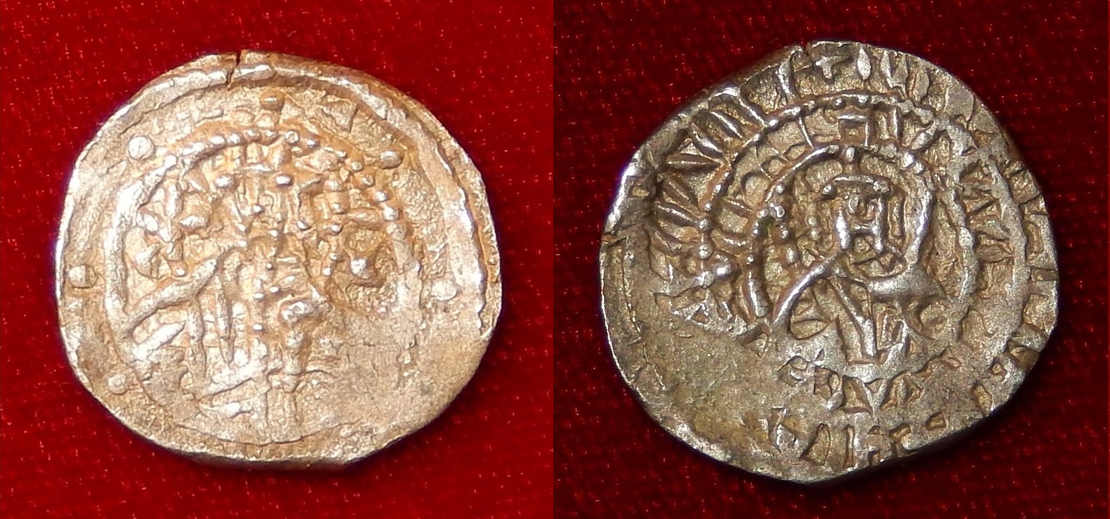 John_VIII_both_sides_1600_pixels_wide_Jesus_on_left.jpg