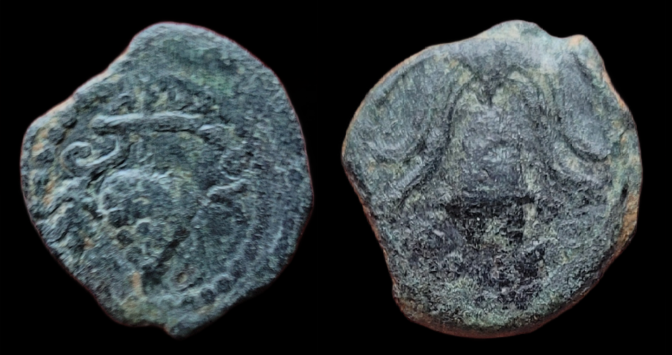 Judaea, Herod Archelaus, Prutah, Grapes & Helmet.png