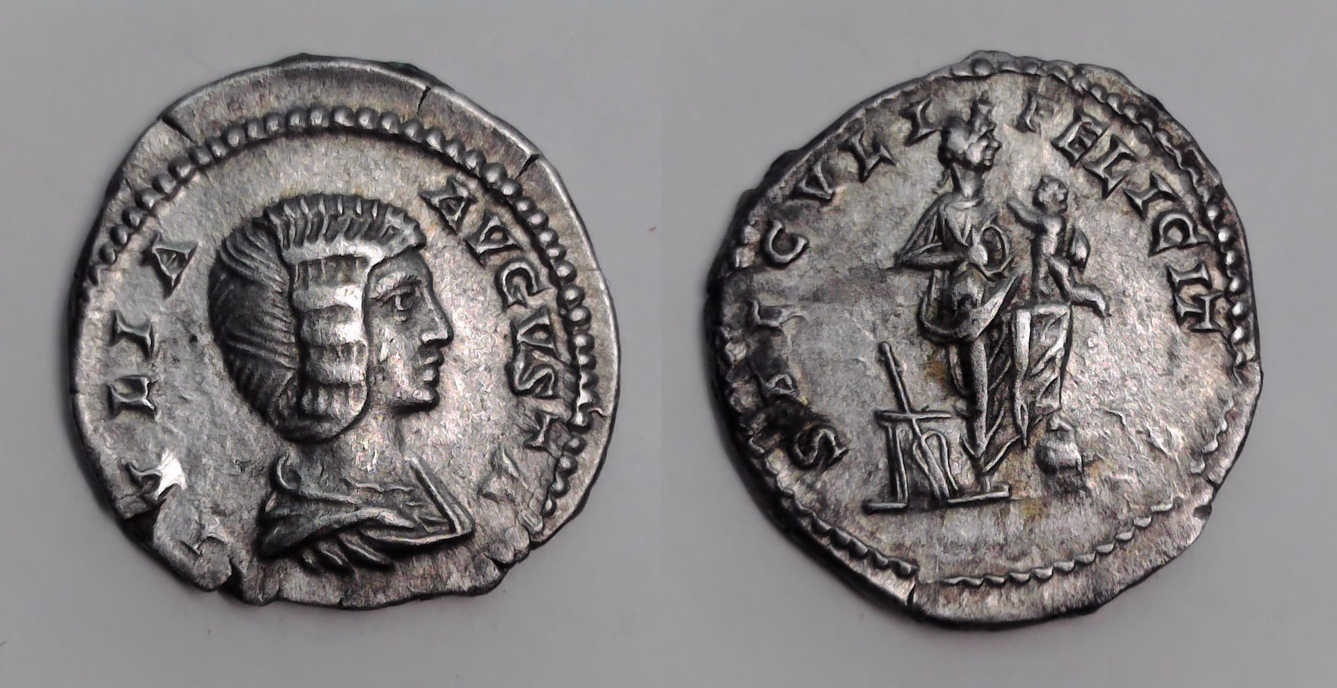 Julia Domna Isis Horus.jpg