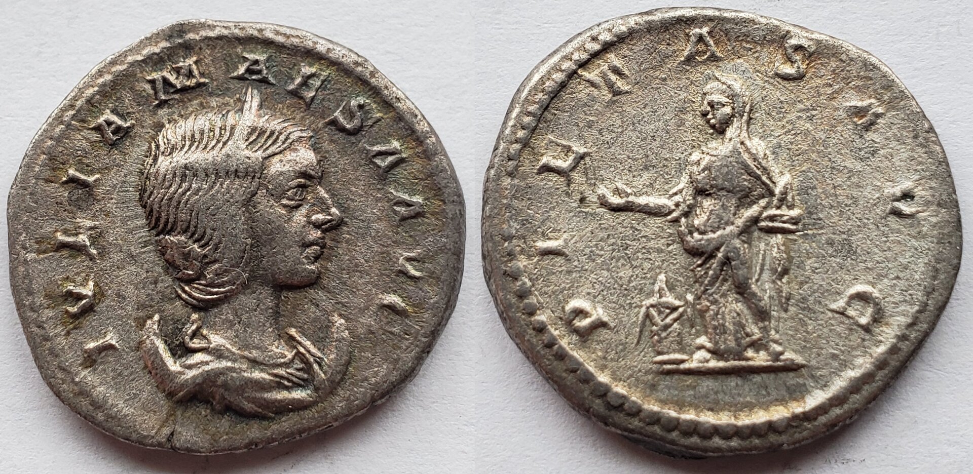 Julia Maesa antoninianus pietas.jpg