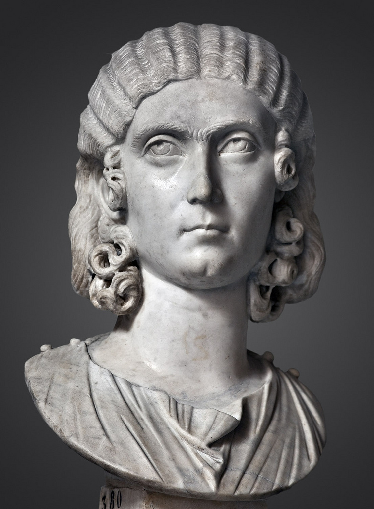 Julia Paula sculpture.jpg