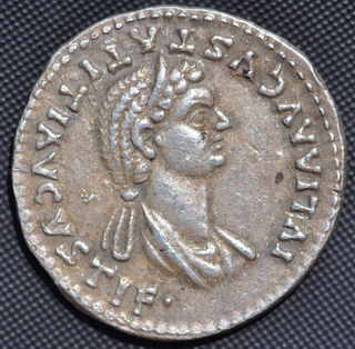 Julia Titi A.png