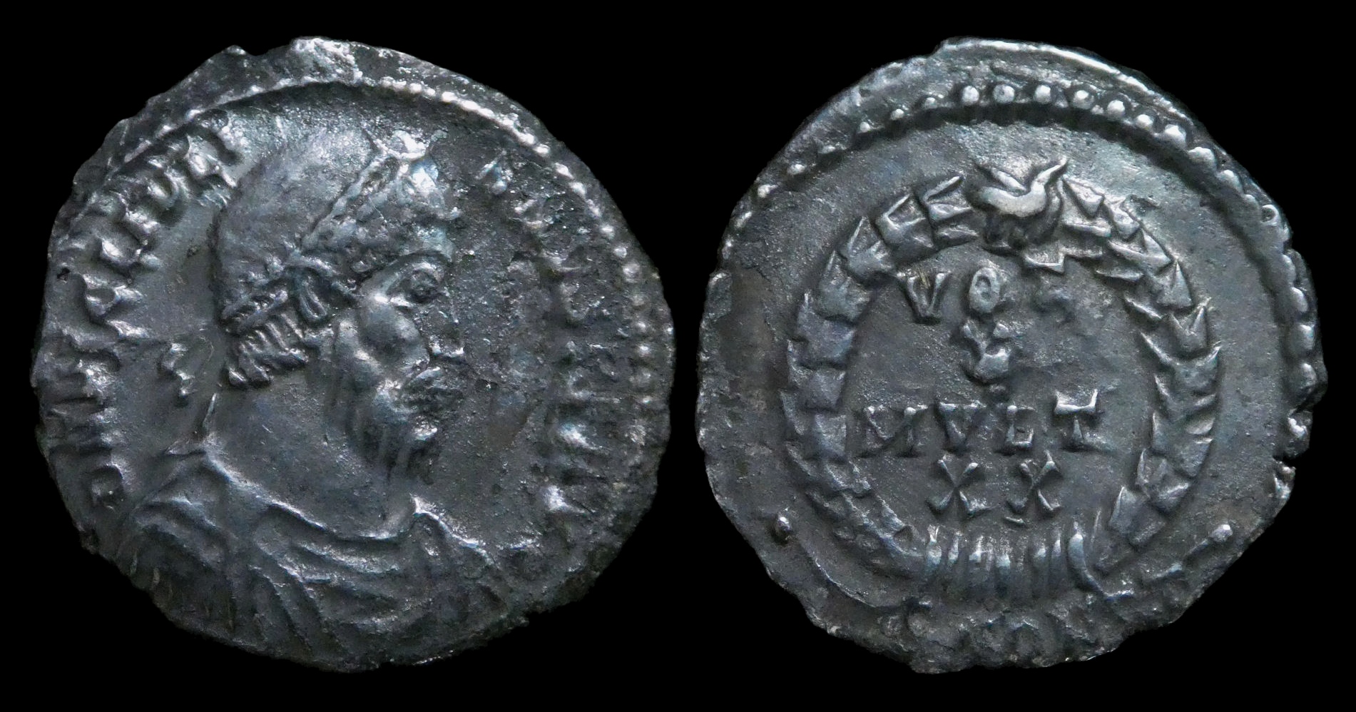 Julian II - AR Siliqua ex Harptree Hoard 3472.JPG