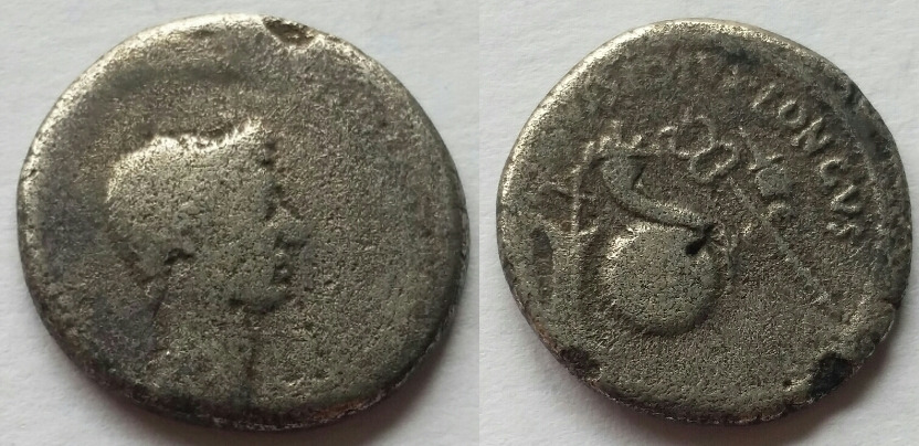 Julius caesar posthumous denarius longus.jpg