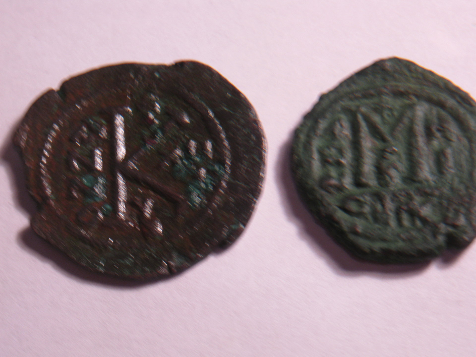 Justinain l half and Maruce Tiberius follis 003.JPG