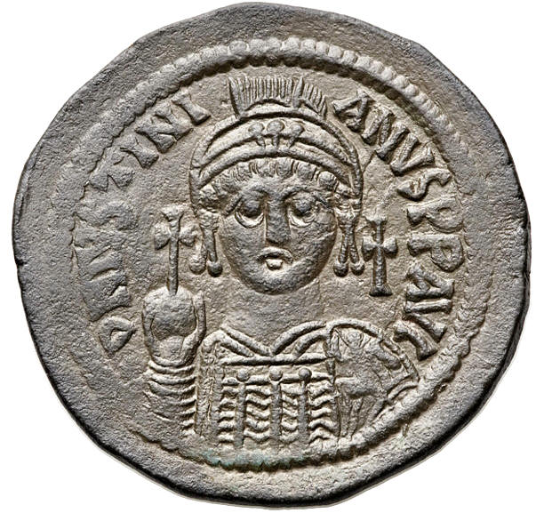 Justinian, Nicomedia, obv..jpg