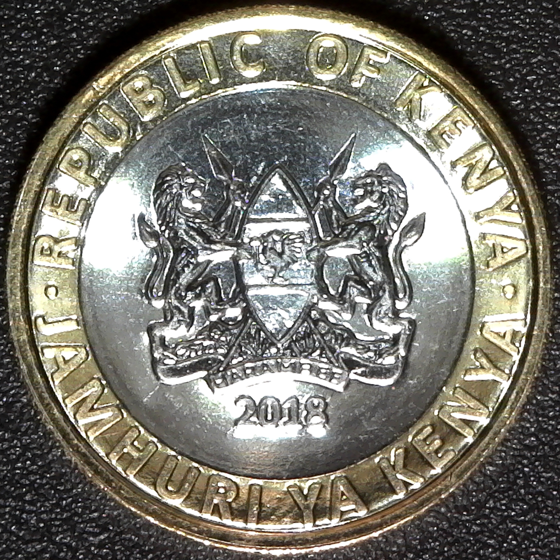 Kenya 10 shillings 2018 obv.jpg