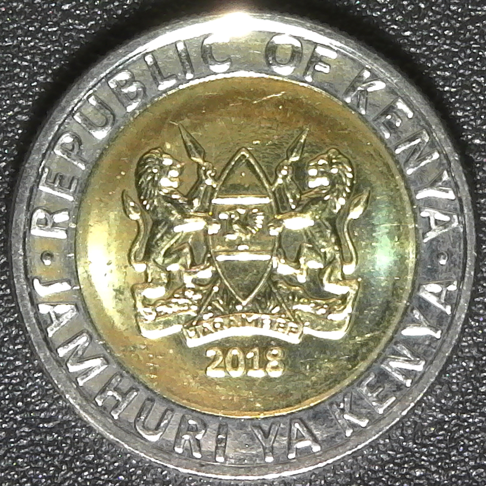 Kenya 5 shillings 2018 obv.jpg