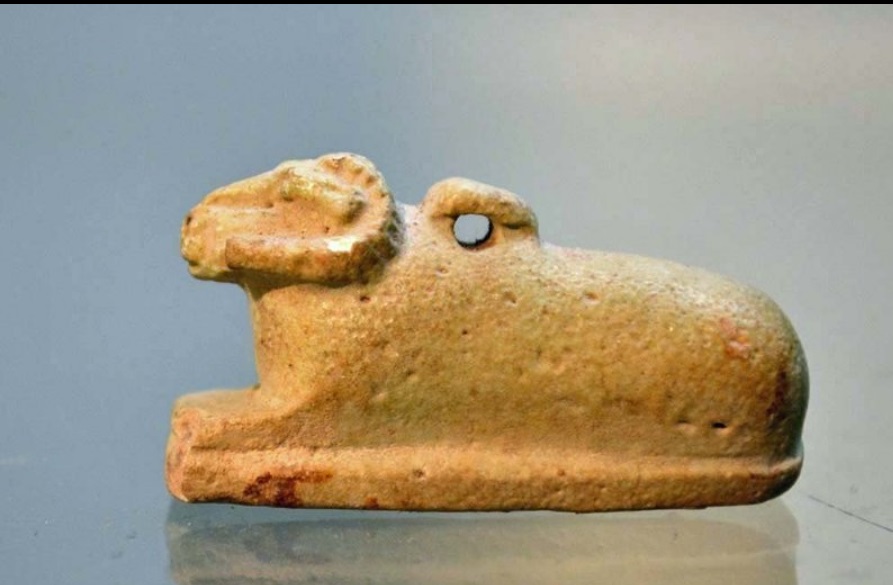 Khnum amulet photo 2.jpg