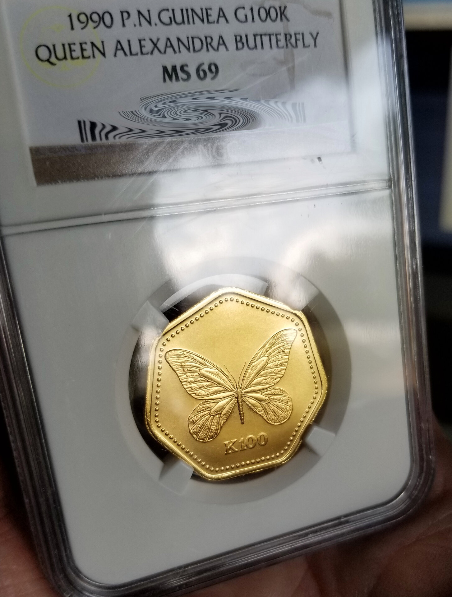 Kina 100 MS69 QUEEN OF FRANKLIN MINT COINS blur.jpg