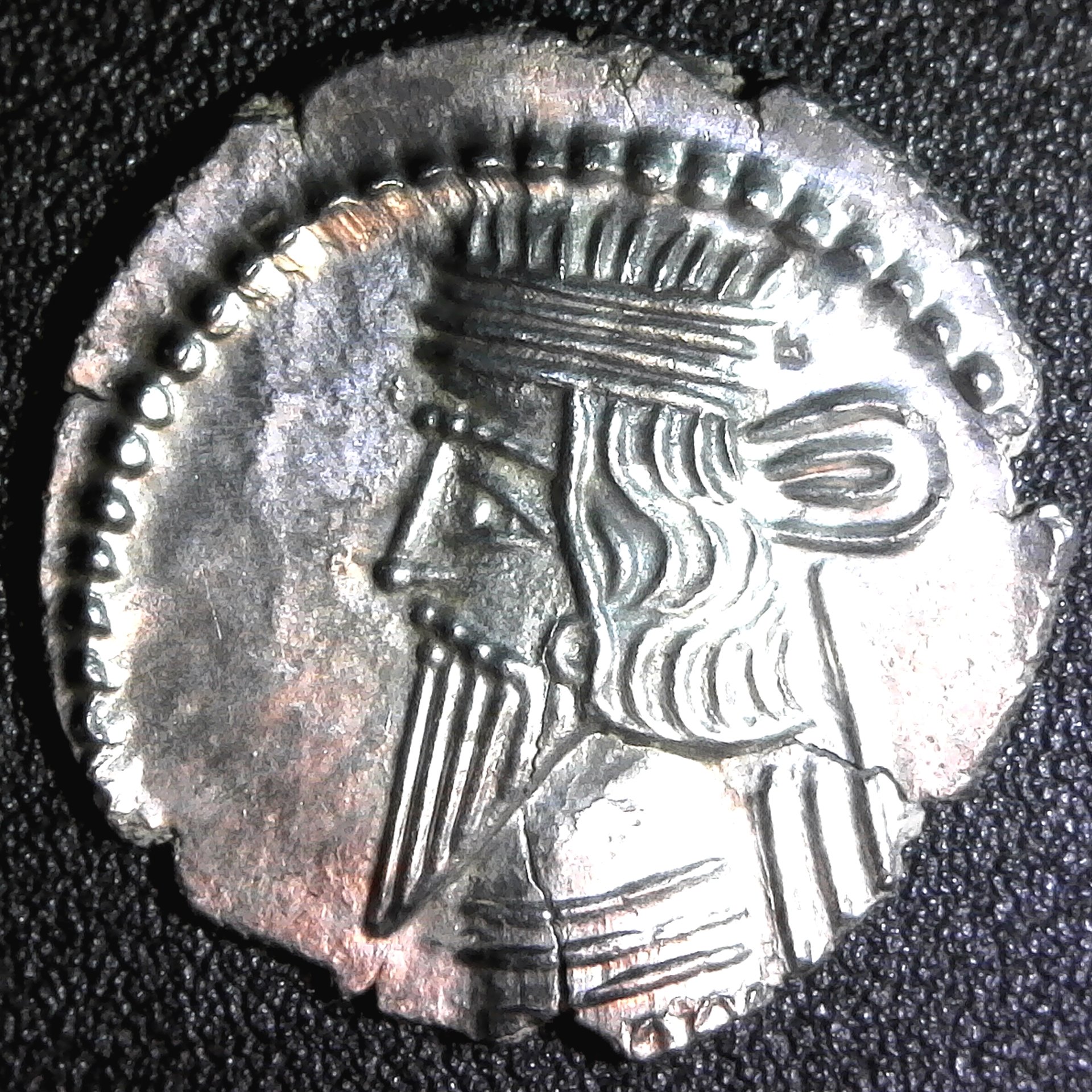 KINGDOM OF PARTHIA - VOLOGASES III, Drachm 105-147 AD - Ekbatana (Hamedan, Iran) obv A.jpg