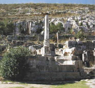 Kyrene Monument des Karneios.jpg