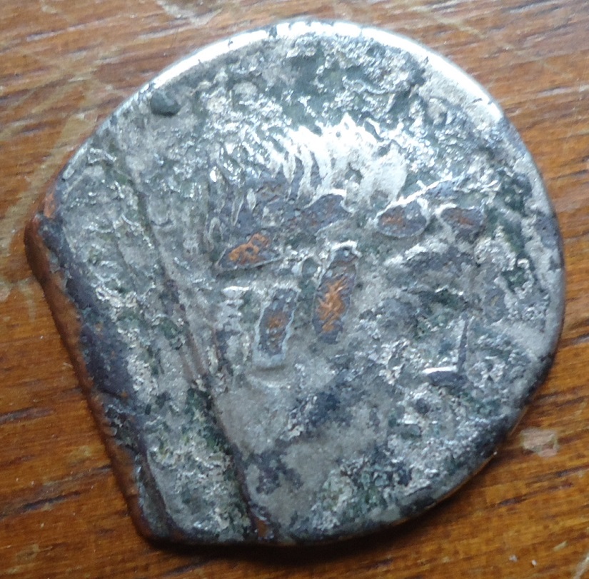 L Julius Bursio Denarius. 85 BC my photos (1).JPG