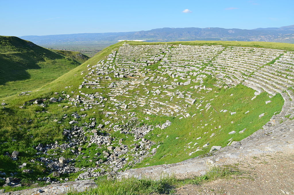 Laodicea_on_the_Lycus,_Phrygia,_Turkey_(21599426426).jpg