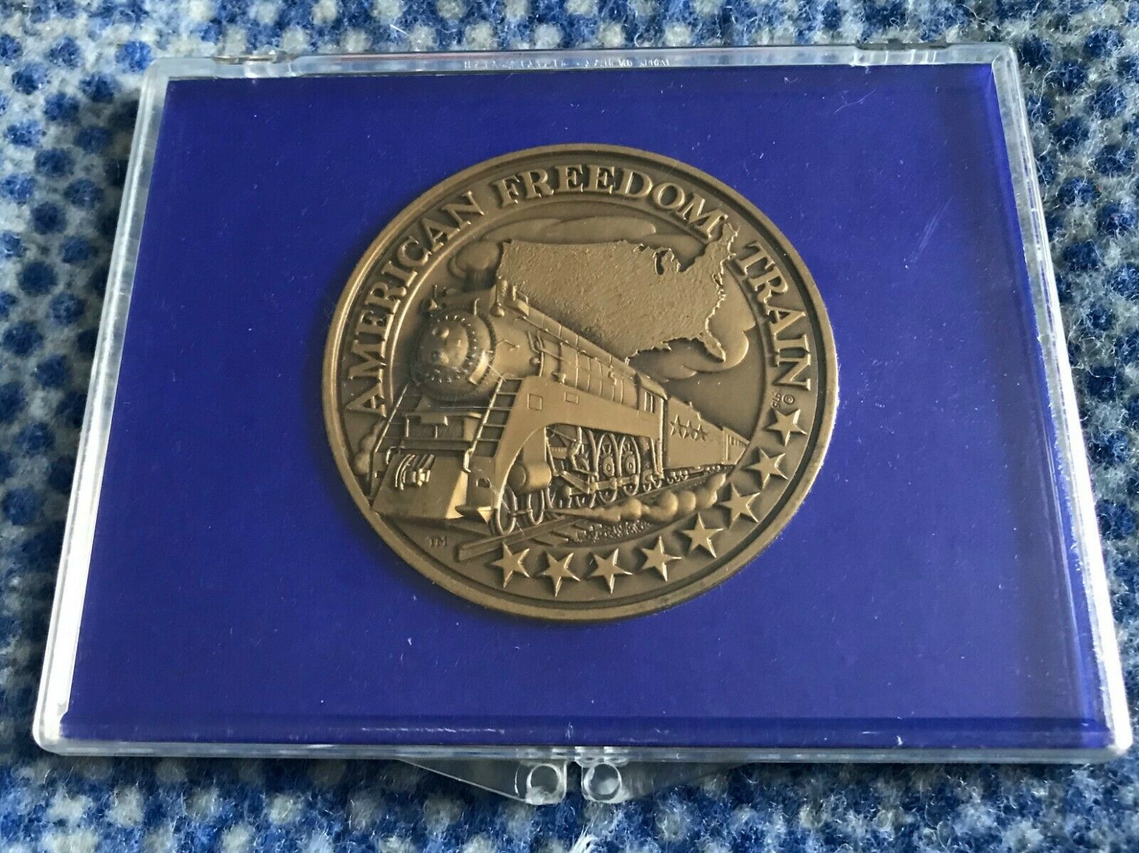 Large bicen medal 2.jpg
