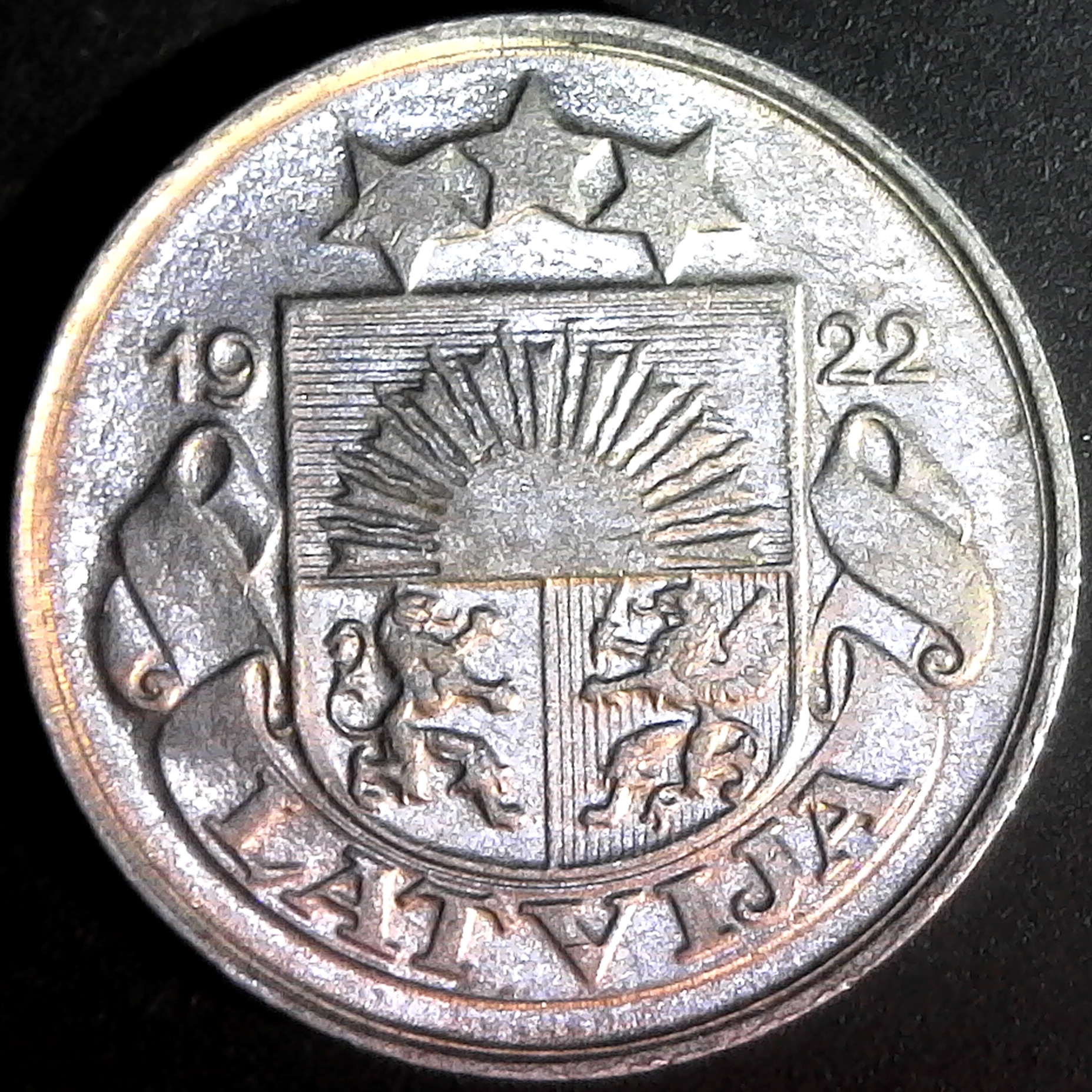 Latvia 10 Santimu 1922 obv.jpg