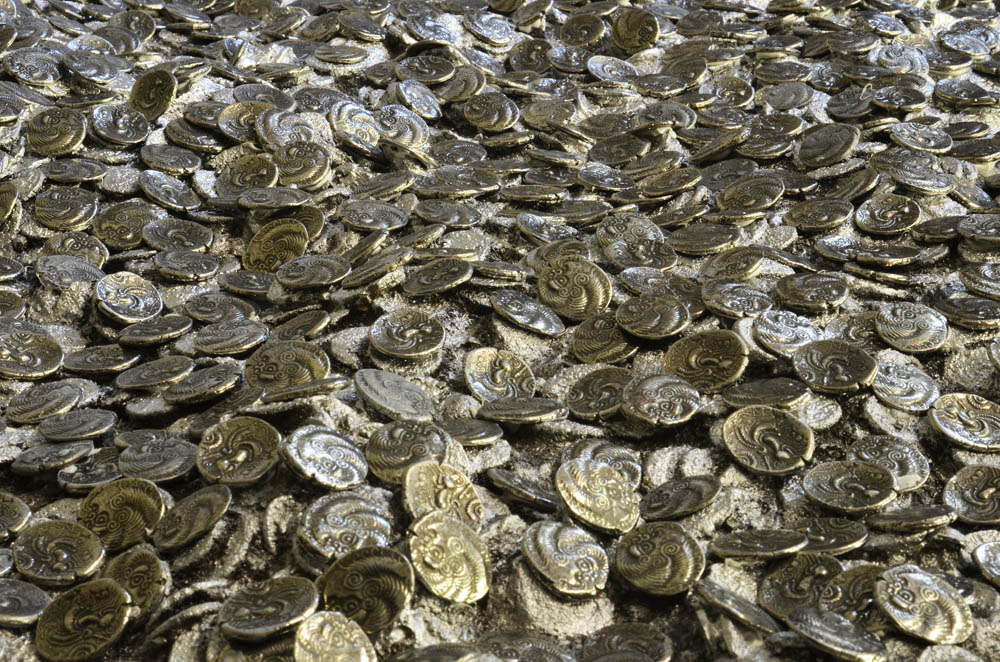 Le-Catillon-II-Maior-tesouro-de-moedas-celtas.jpg