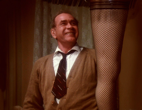 LegLamp-Old-Man-Admiring-Major-Award.jpg
