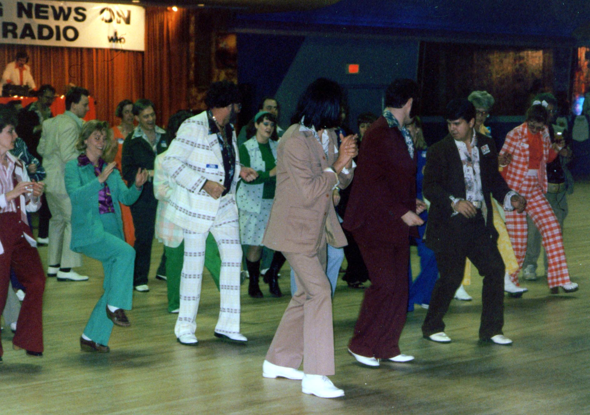 LeisureSuitConvention4.jpg