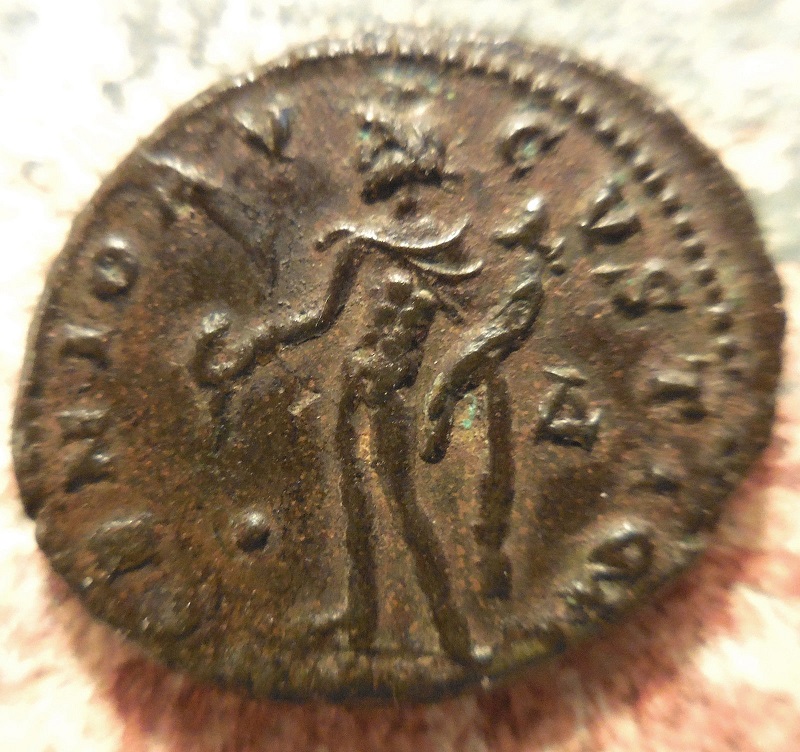 Licinius heavy bronze reverse.jpg