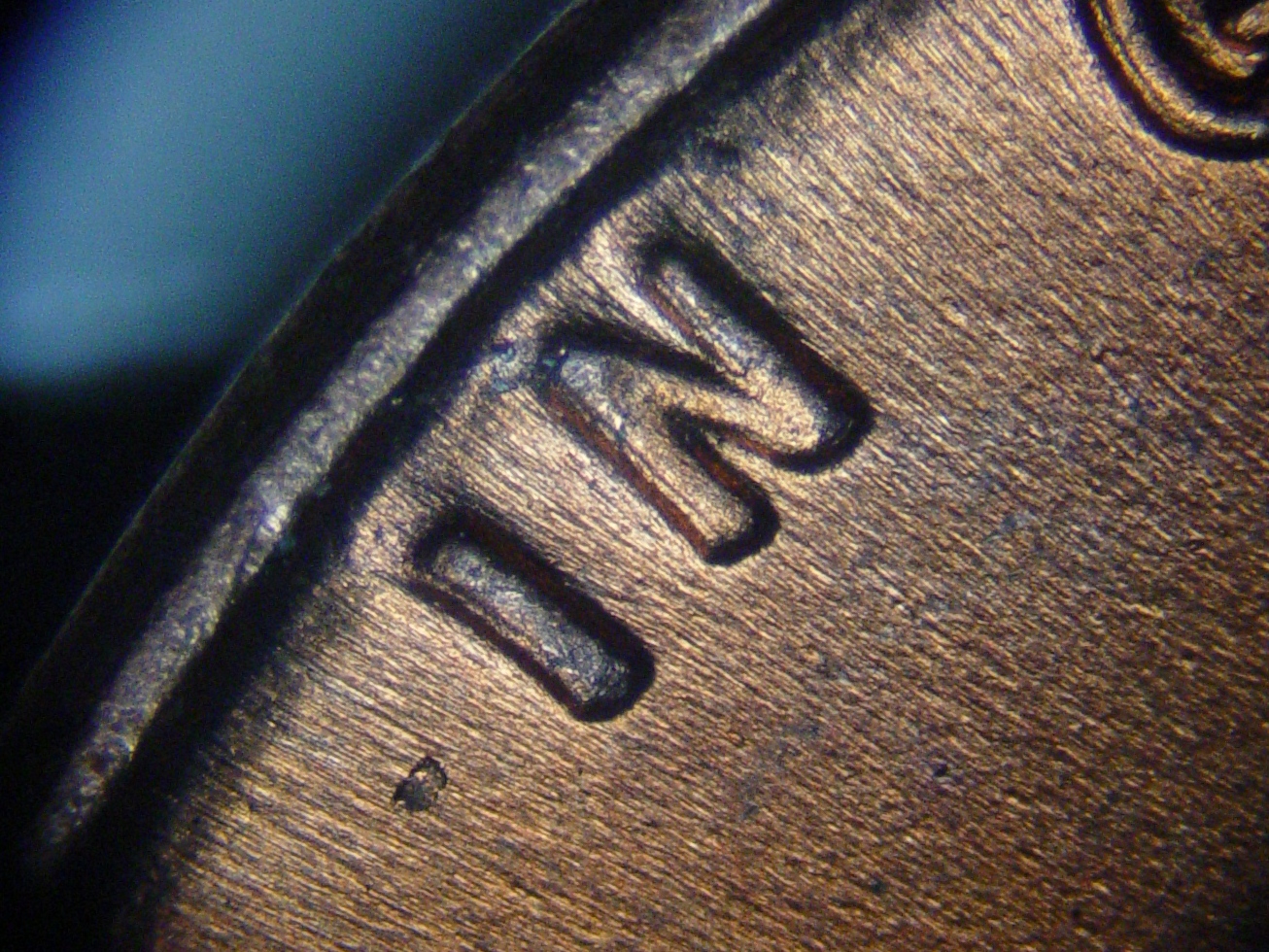 Lincoln 1947 DDO FS-101 Motto-A.JPG