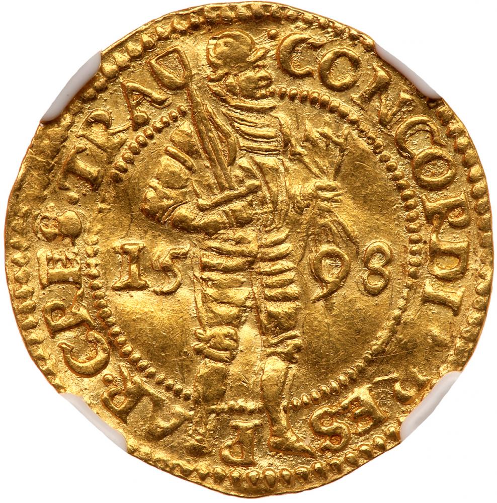 lot910095.jpg