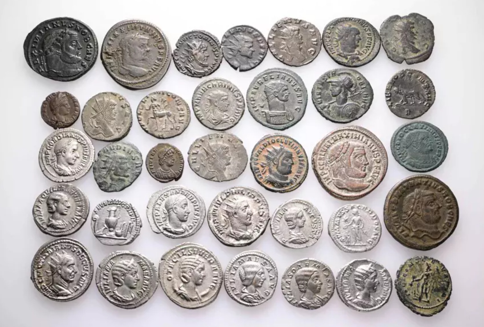 Lot_ 4483 - A lot containing 35 silver and bronze coins - Web Auction_ - www.sixbid.com.jpg