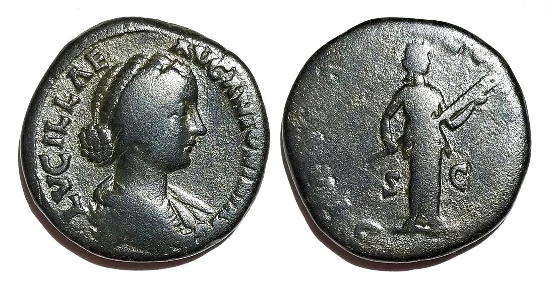 Lucilla DIANA LVCIFERA sestertius.jpg