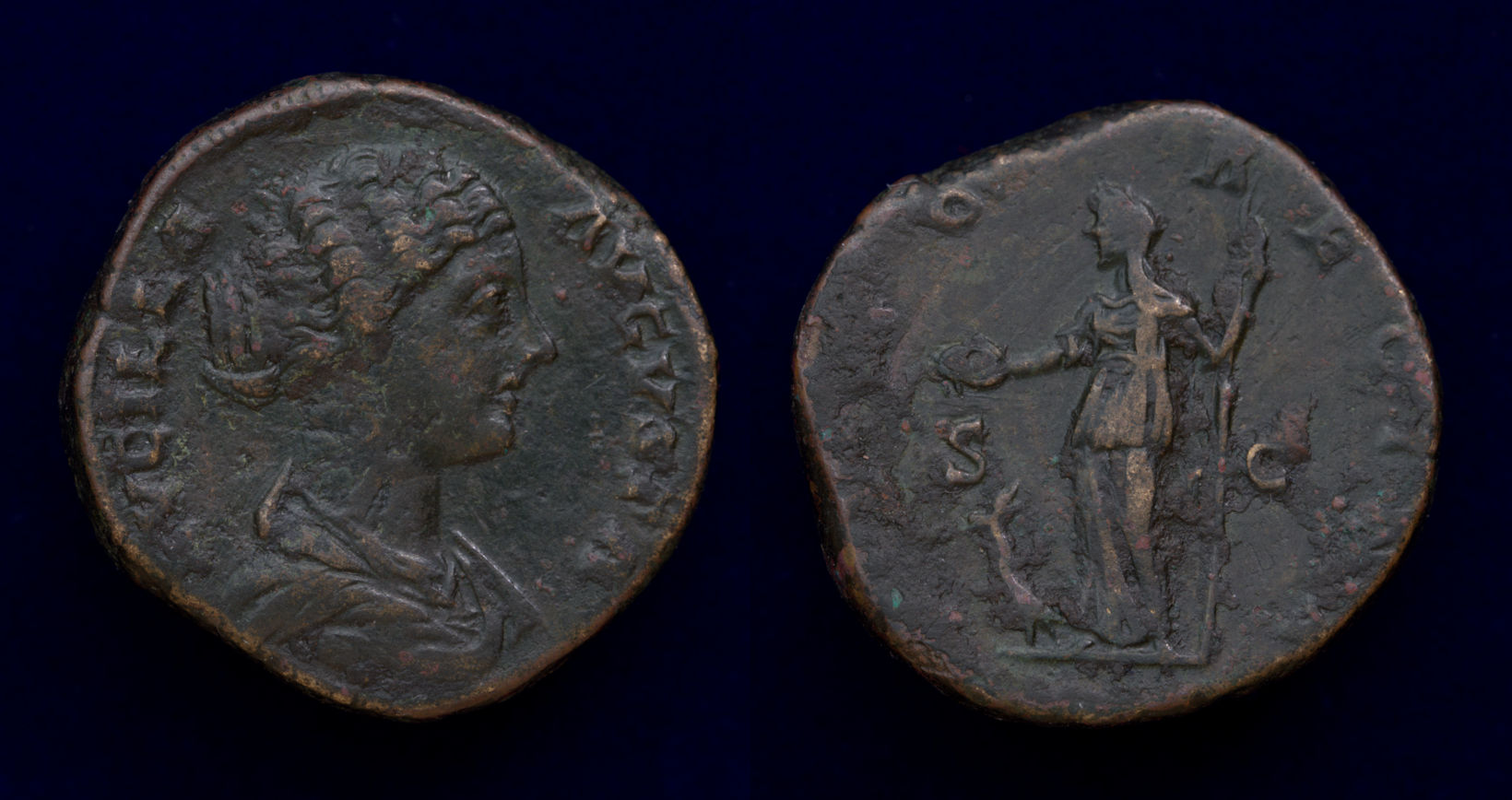 Lucilla Juno Sestertius2.jpg