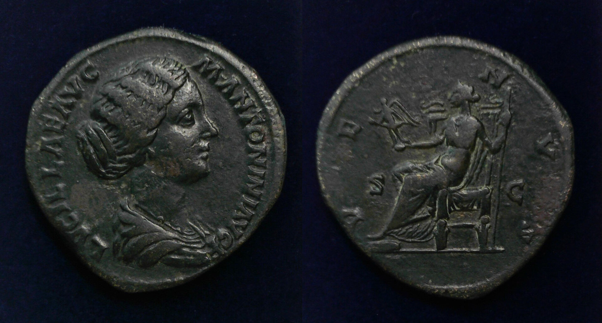 Lucilla Venus Sestertius.jpg