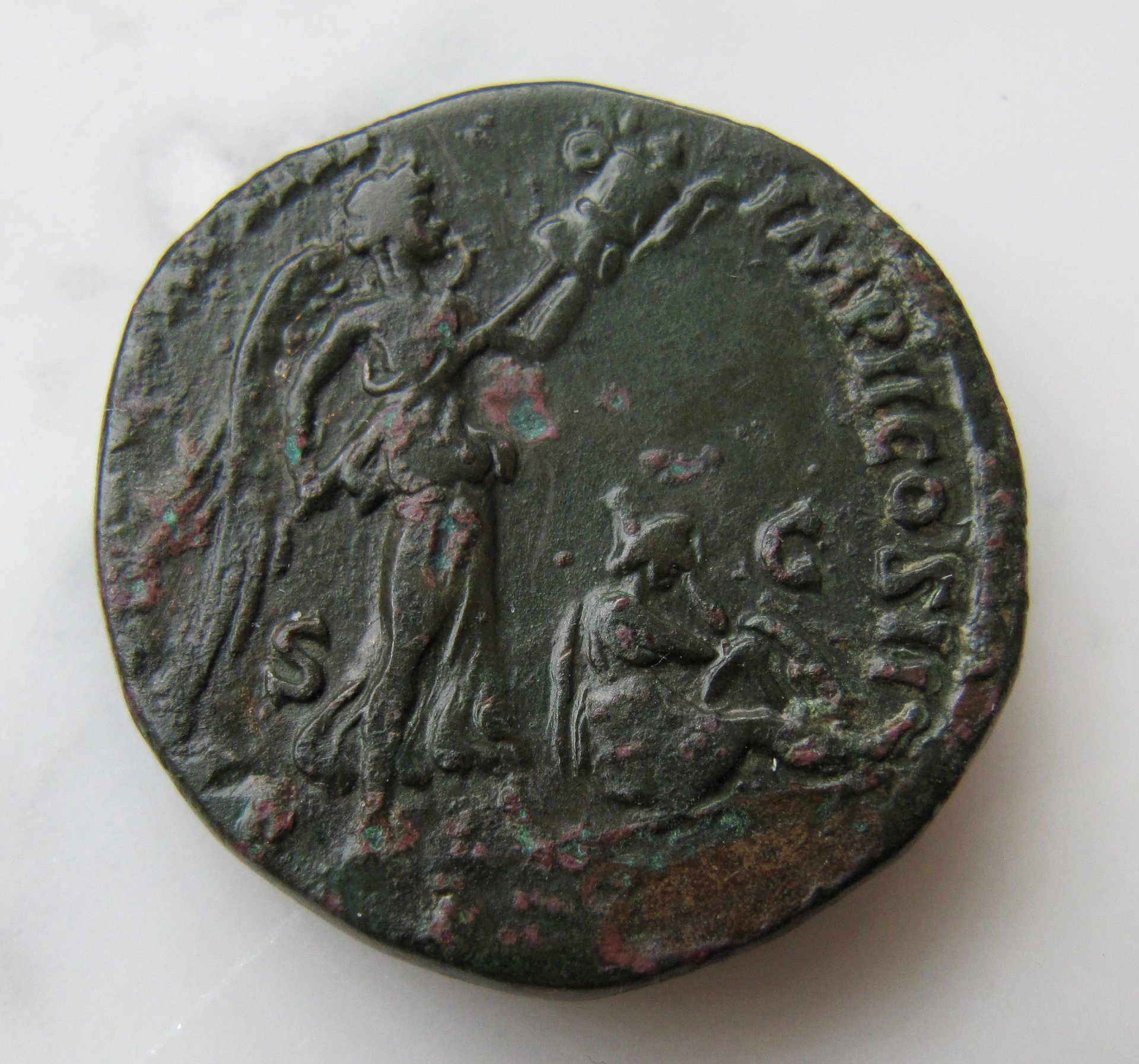 Lucis Verus Sestertius-Armeniacvs-Rev - 1.jpg