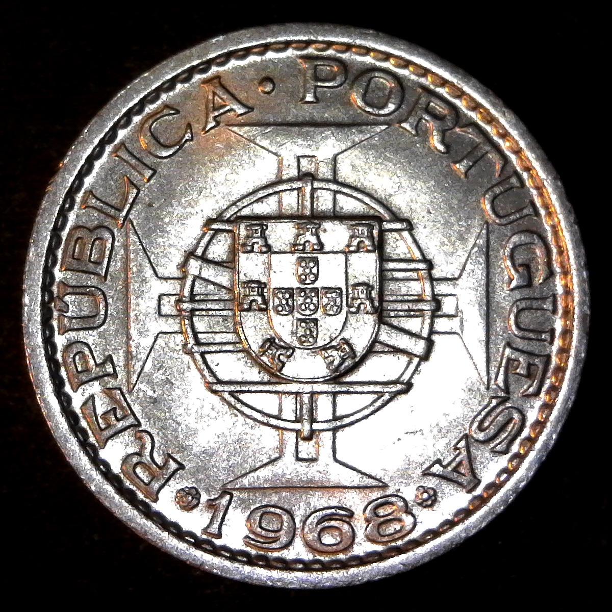Macau 1 Pataca 1968 rev.jpg