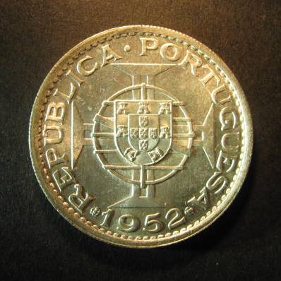 Macau 5 Pacatas 1952 reverse.JPG