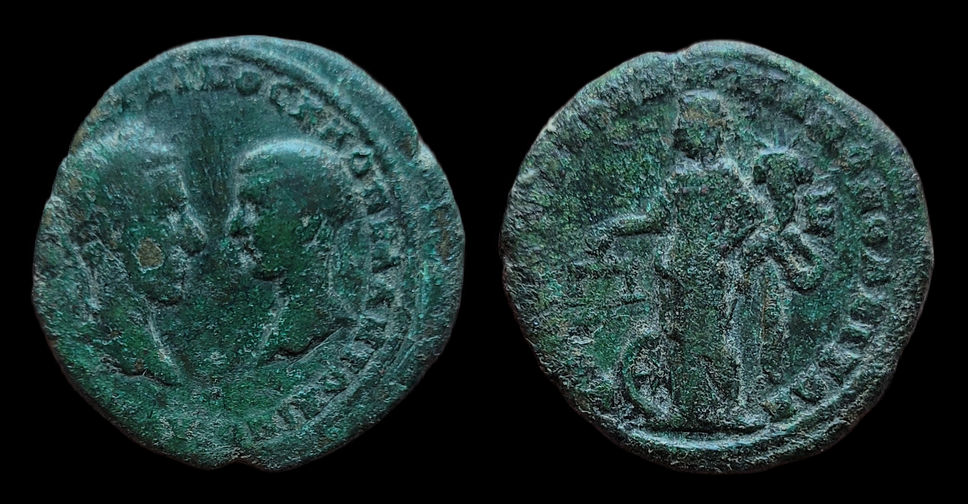 Macrinus and Diadumenian, AE27, Marcianopolis, Nemesis-Aequitas.png