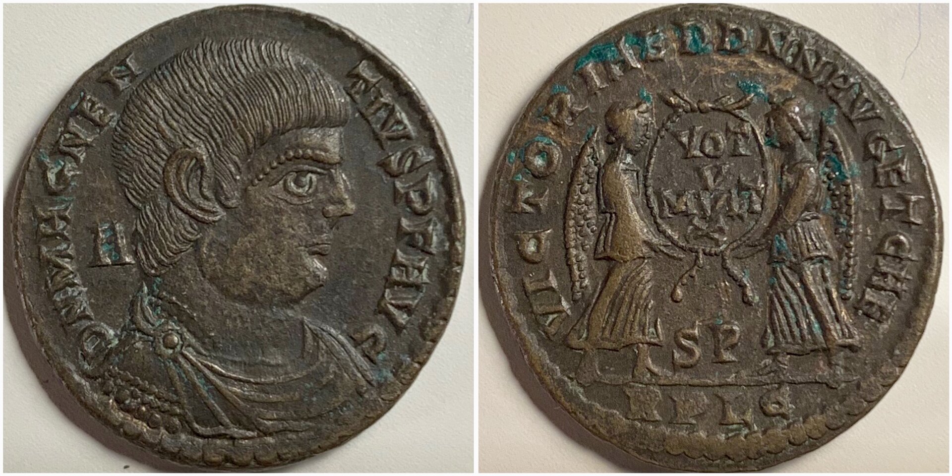 MagnentiusRIC136.jpg