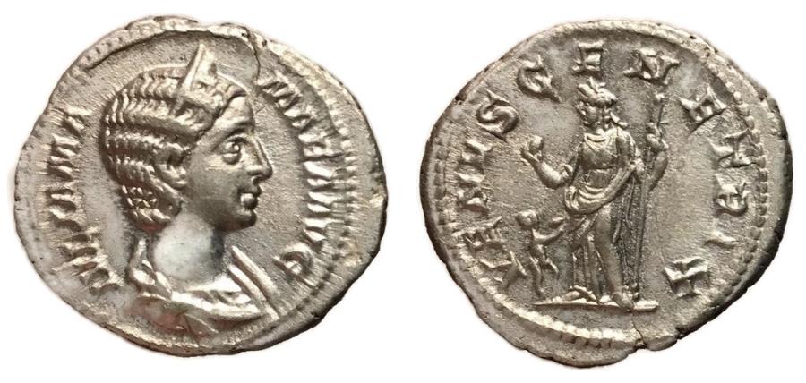 Mamaea VENVS GENETRIX denarius.jpg
