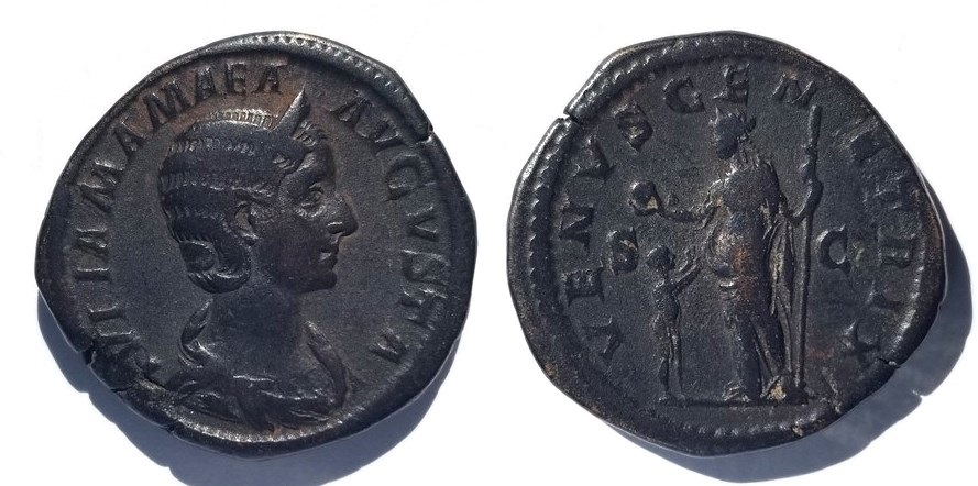 Mamaea VENVS GENETRIX sestertius 2.jpg