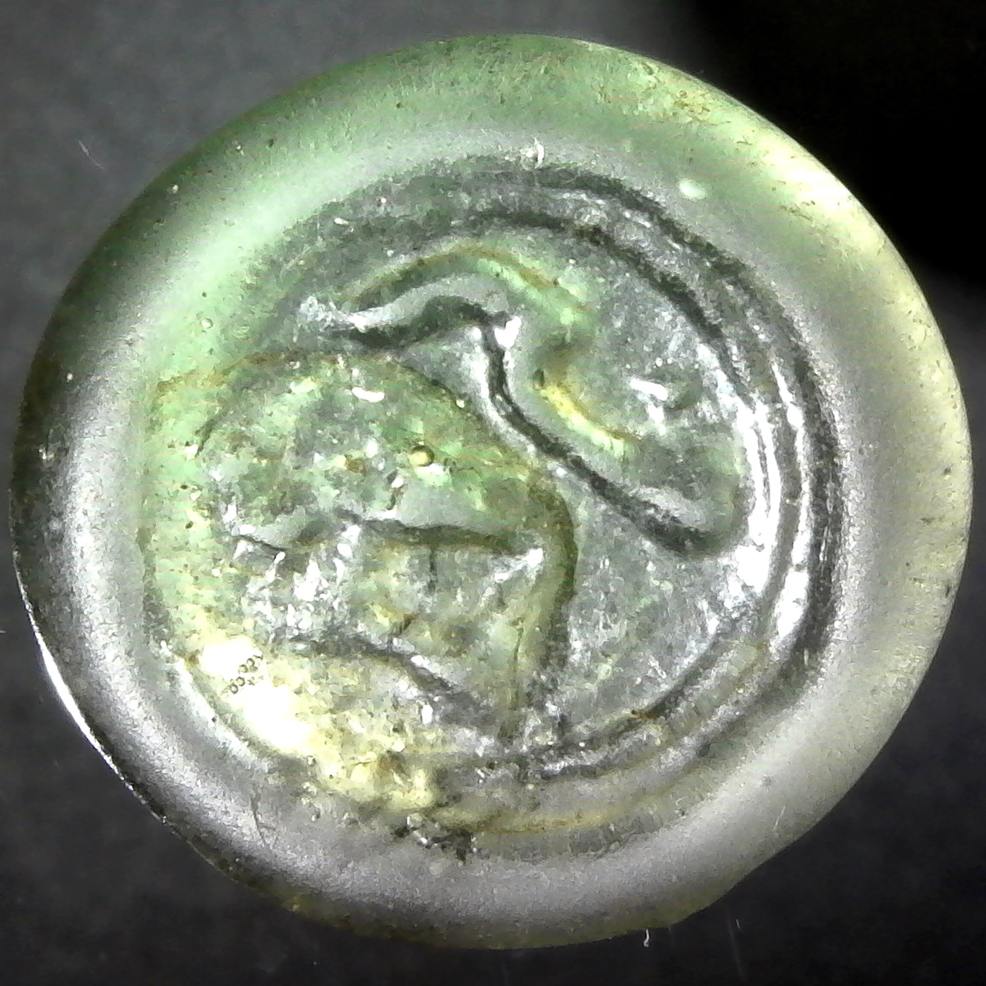 Mamluk glass  jeton Egypt circa 800AD.jpg