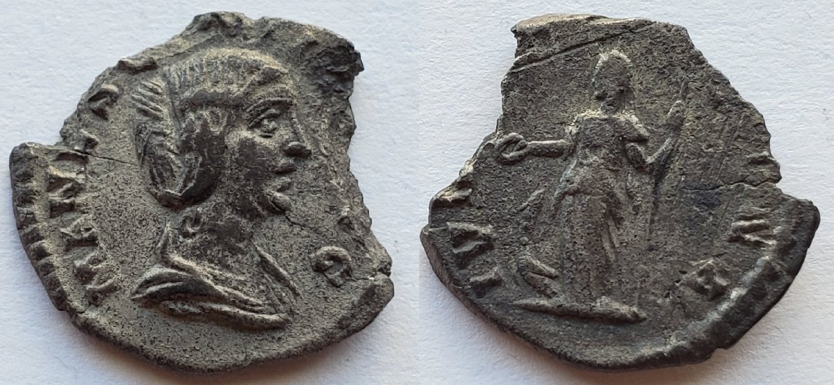 Manlia scantilla denarius.jpeg