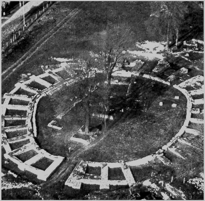 Marcianopolis-Amphitheater-Luftbild.jpg
