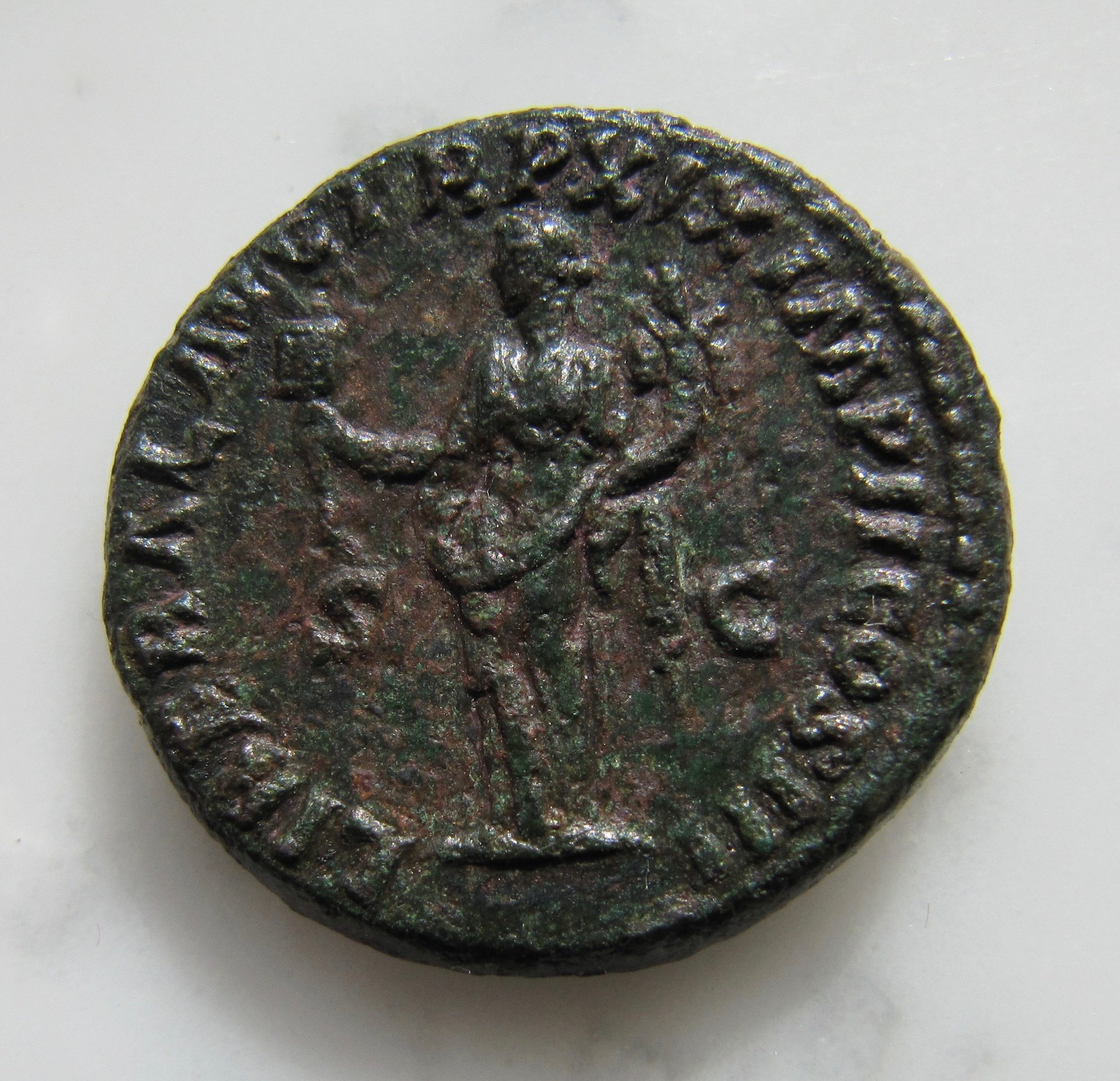 Marcus Aurelius As Liberalitas-Rev - 1.jpg