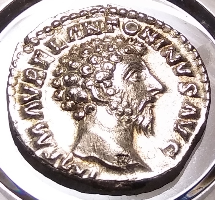 Marcus Aurelius-Providentia Obv 2.jpg