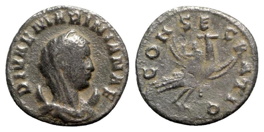 mariniana.jpg