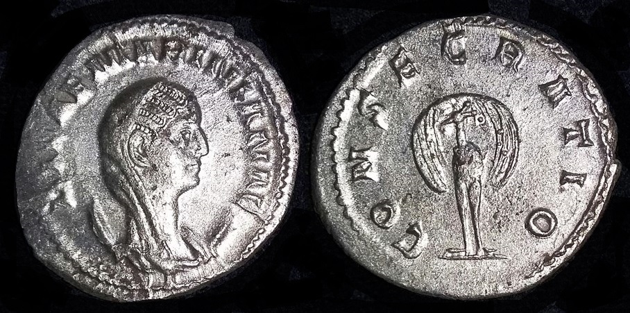 Mariniana Peacock Splendor Antoninianus.jpg