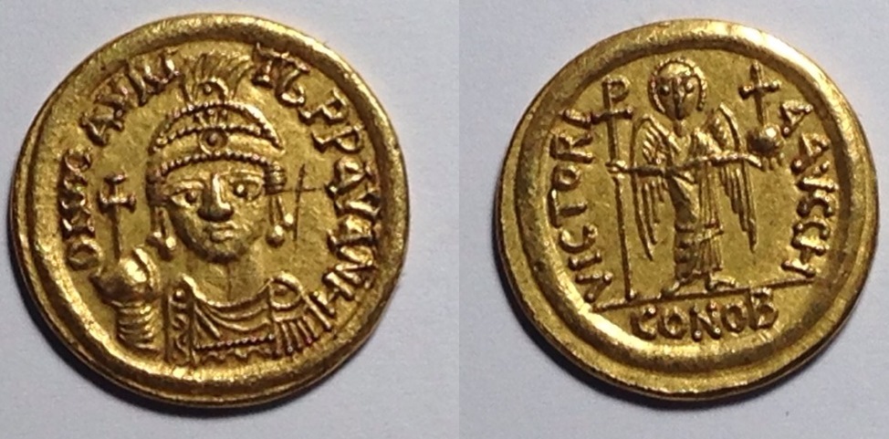 Maurice Tiberius AV Solidus.jpg