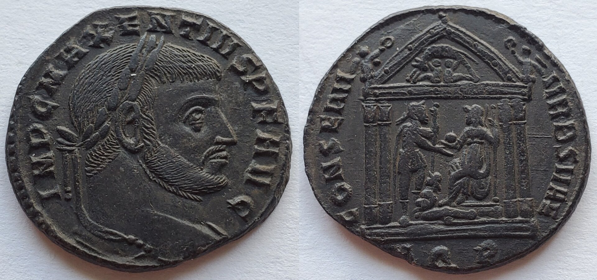 Maxentius CONSERV VRB SVAE.jpg