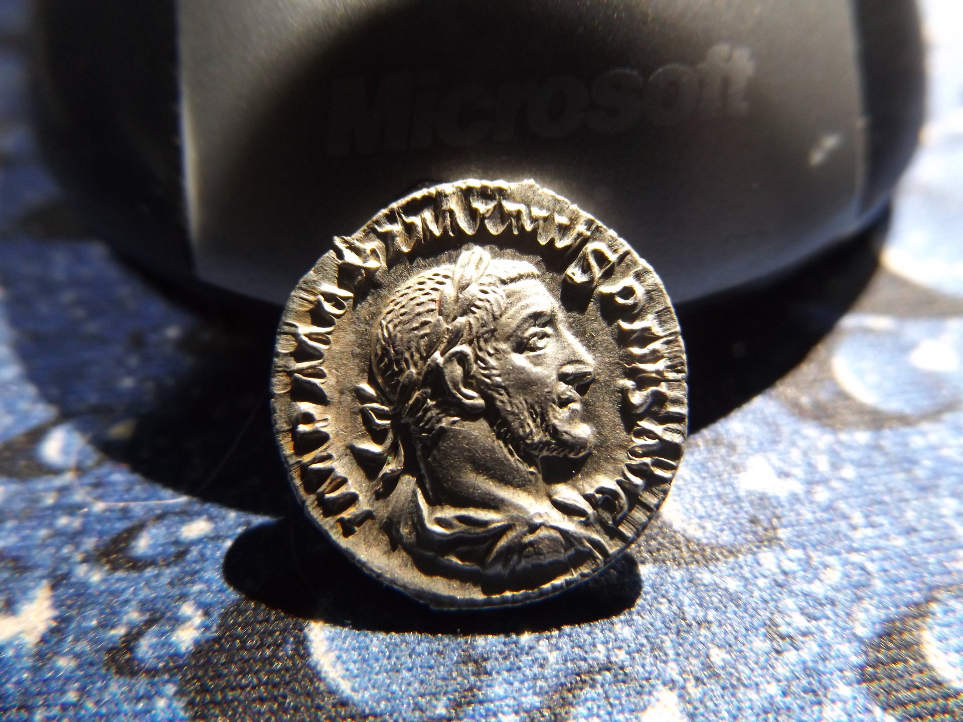 Maximinus Thrax denarius 001.JPG