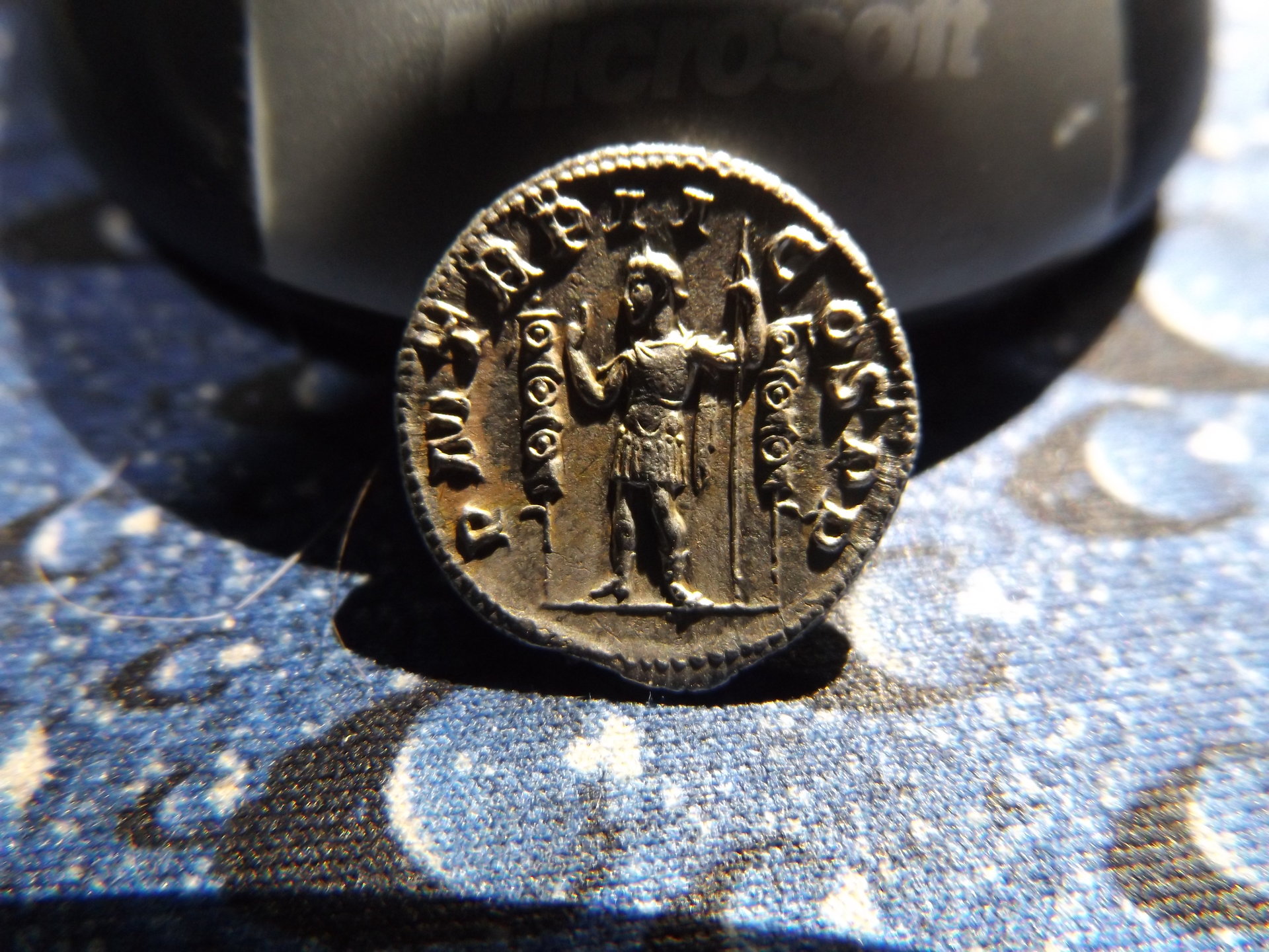 Maximinus Thrax denarius 002.JPG