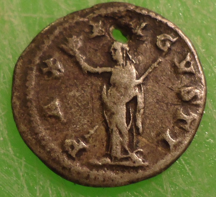 Maximinus Thrax Pax holed (6).JPG